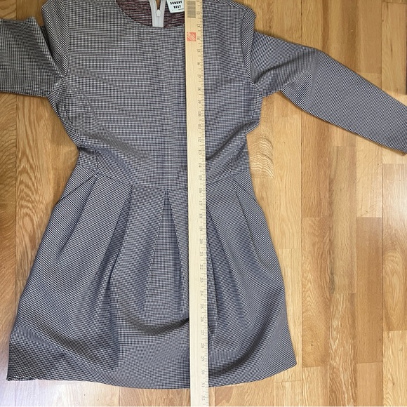 Aritzia Sunday Best Tartine mini houndstooth long sleeve dress - Picture 9 of 12